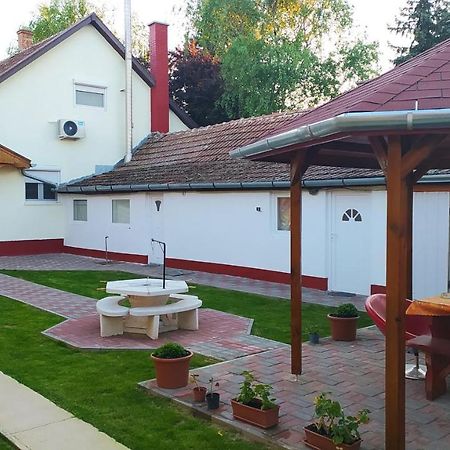 Abacskó Ház Vila Abádszalók Exterior foto